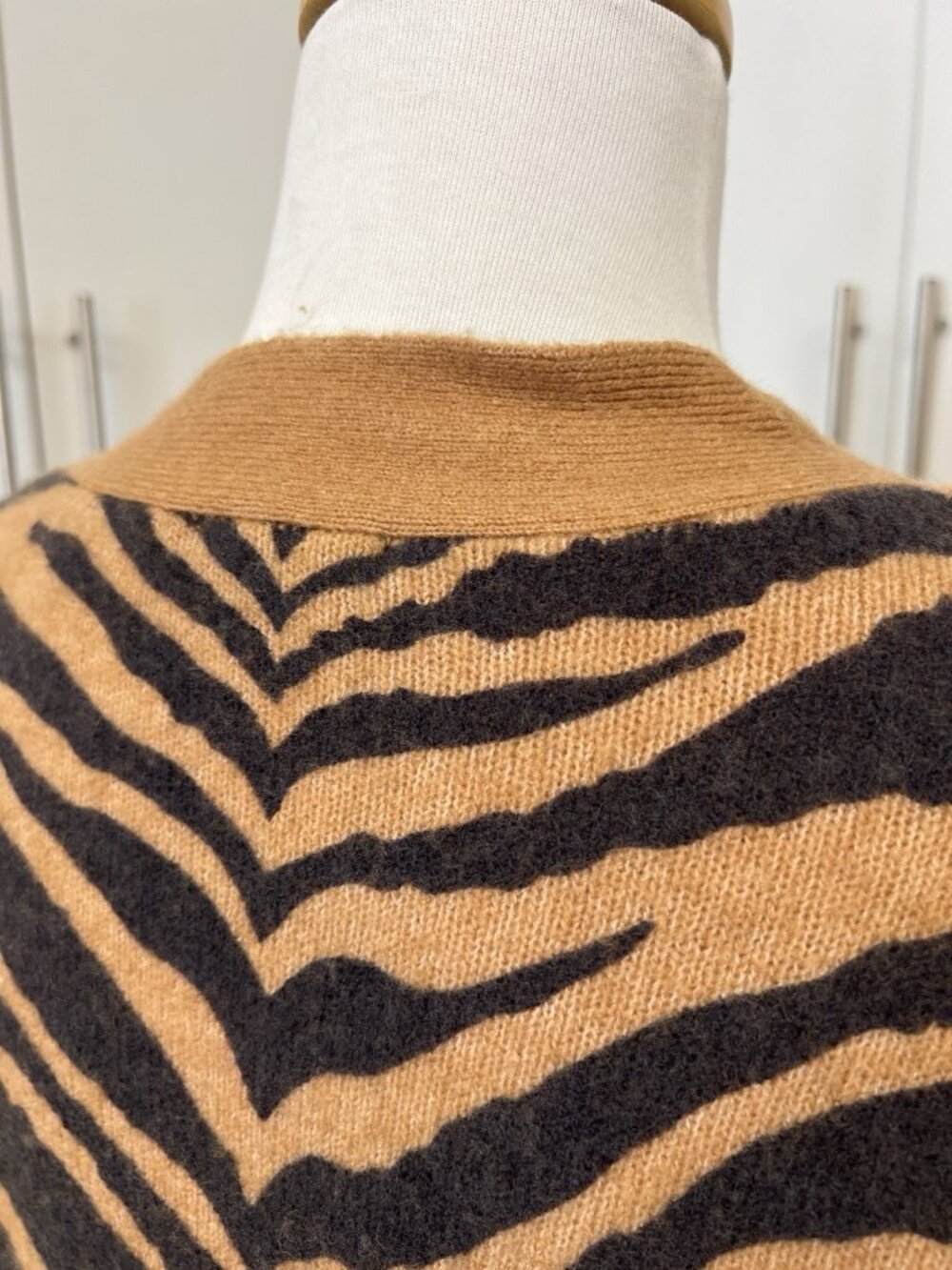 Rails Eleanor Sweater Size S Small Brown Tiger Stripe - Picture 7 of 7